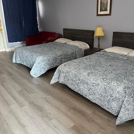 Motel La Siesta De Gascon Терребонн Екстер'єр фото